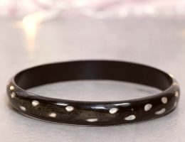 Bracelet-corne-pois-noir-6-mm-1.jpg