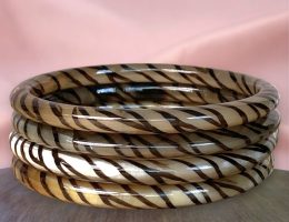 Bracelet-corne-zebre-6mm-noir-1.jpg