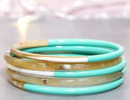 Bracelets-corne-vert-deau-n°17-1.jpg