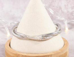 Jonc-bouddhiste-twist-mantra-argent-1.jpg