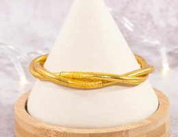Jonc-bouddhiste-twist-mantra-or-1.jpg